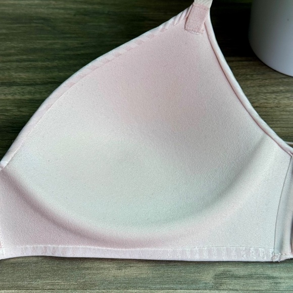 Victoria’s Secret T-shirt Light Pink Striped Lightly-Lined Wireless Bra 34D - Picture 12 of 16